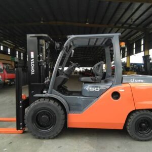 Harga Forklift Toyota forklift 8FD50N win-equipment