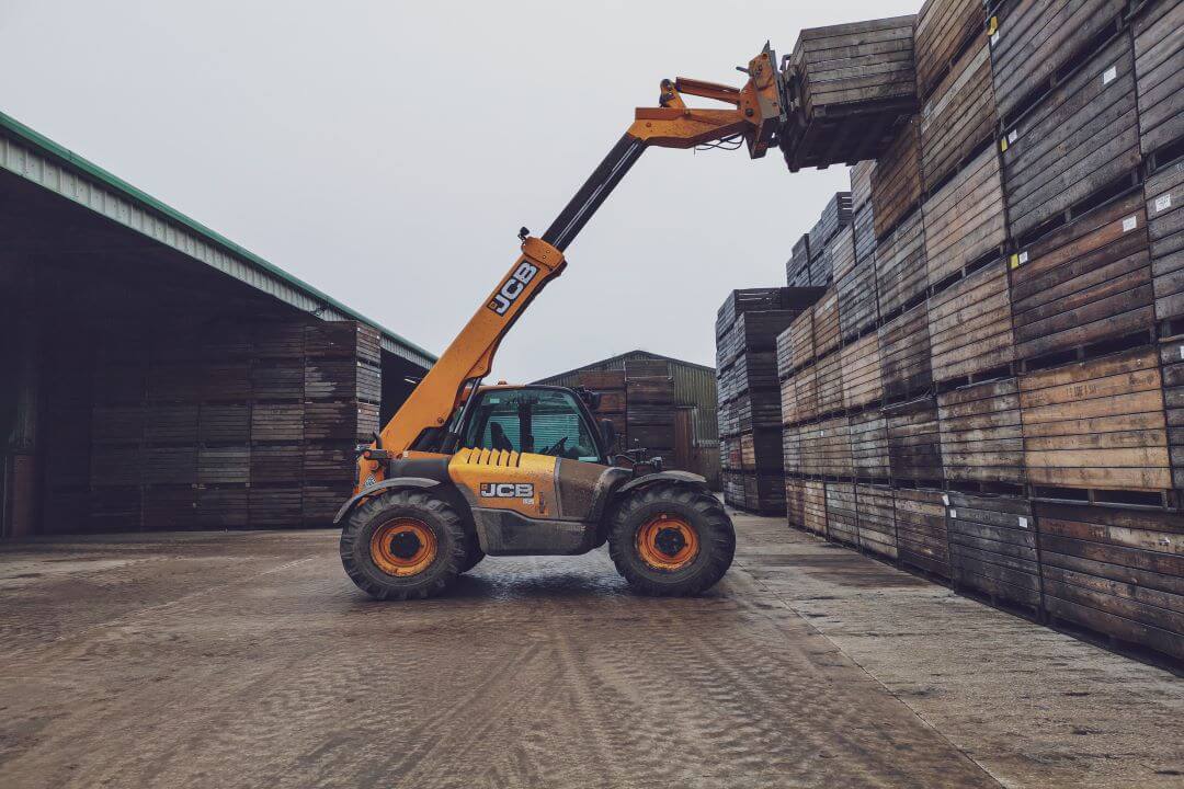 SERVICE TELESCOPIC HANDLER TELEHANDLER